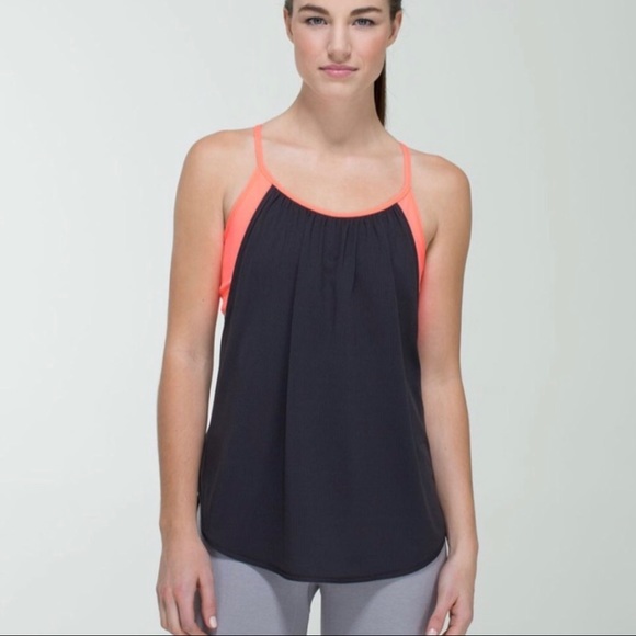 Lululemon ‘Tuck Me In’ Tank - Picture 3 of 9